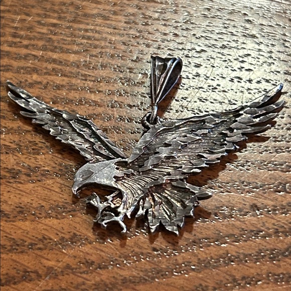 Sterling Flying Eagle Pendant - Picture 4 of 4